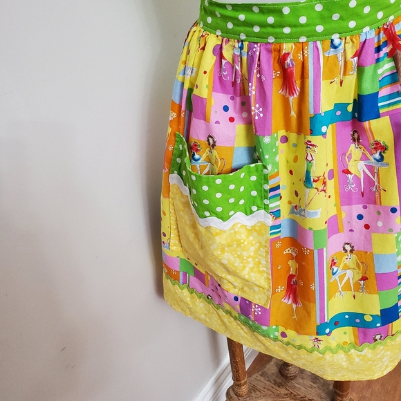 Colorful Super-fun Apron W Pocket. One Sz To XL. - Picture 6 of 9